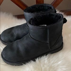 UGG Classic Mini boots